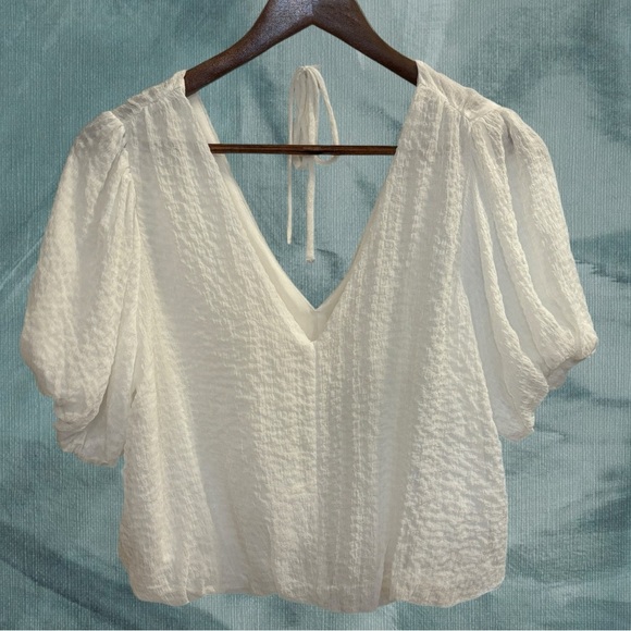 ASTR The Label Blouse Puff Balloon Sleeve Bubble Top Tie Back Size M - Picture 2 of 7